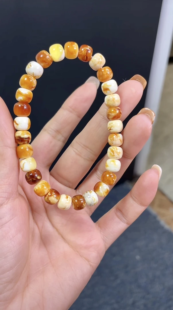 琥珀蜜蜡花蜡沁色男女款老型手串尺寸8+mm