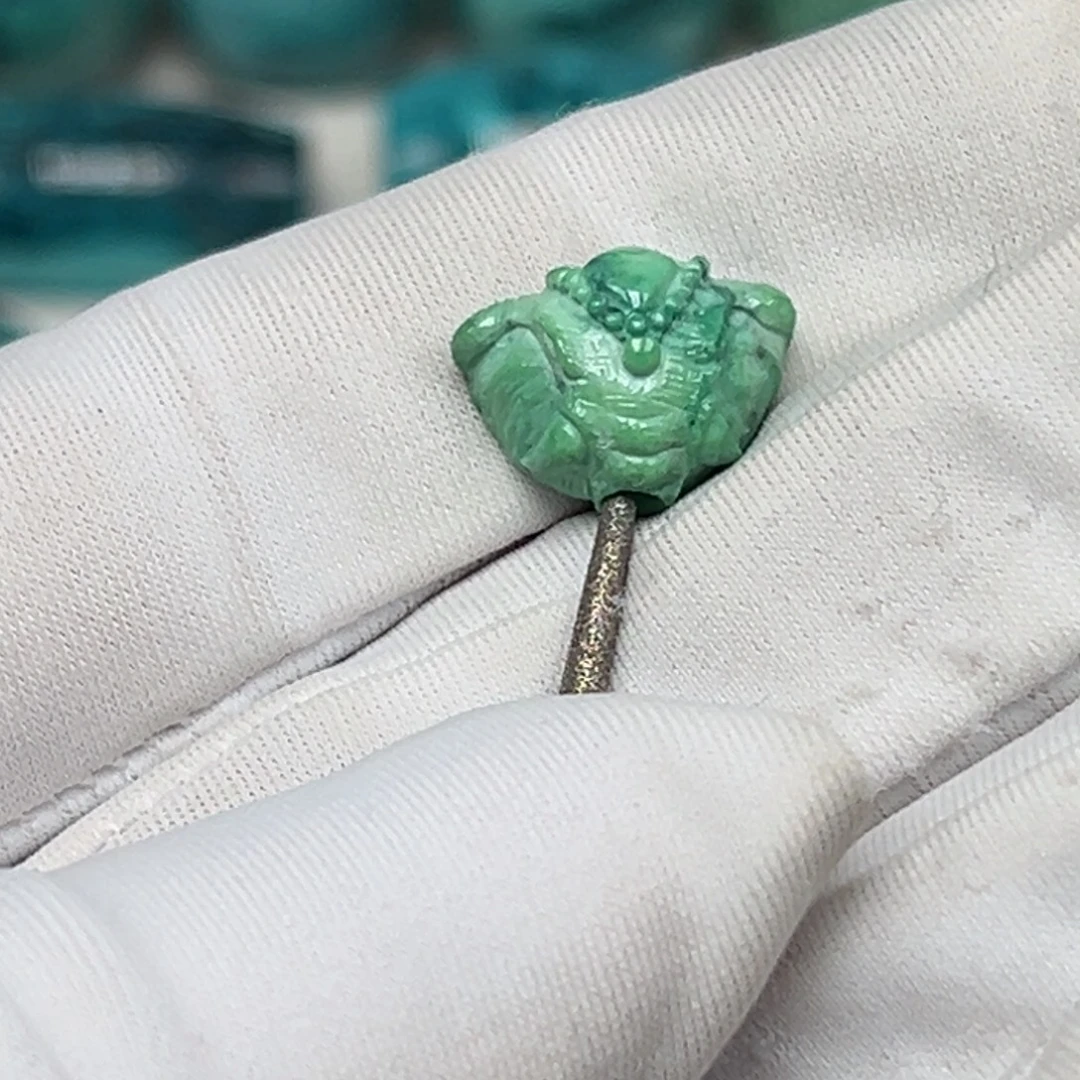 绿松石未镶嵌珠宝奇石