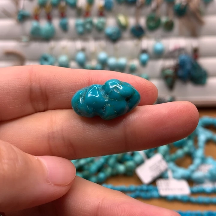 绿松石未镶嵌原矿