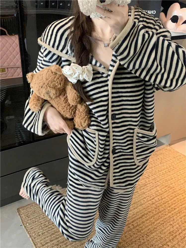 品牌睡衣家居服女款套装长袖长裤