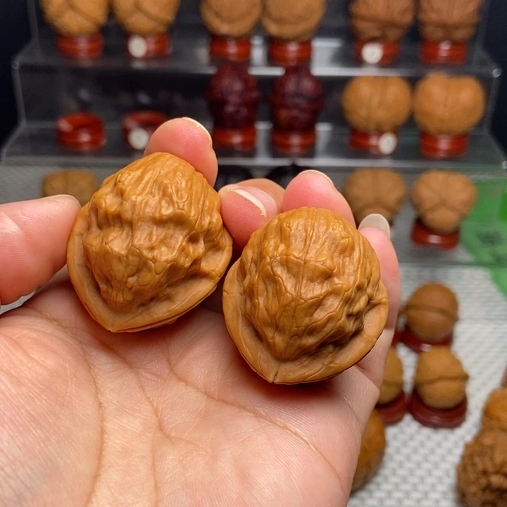 卡***哈文玩核桃把件云纹桃心2