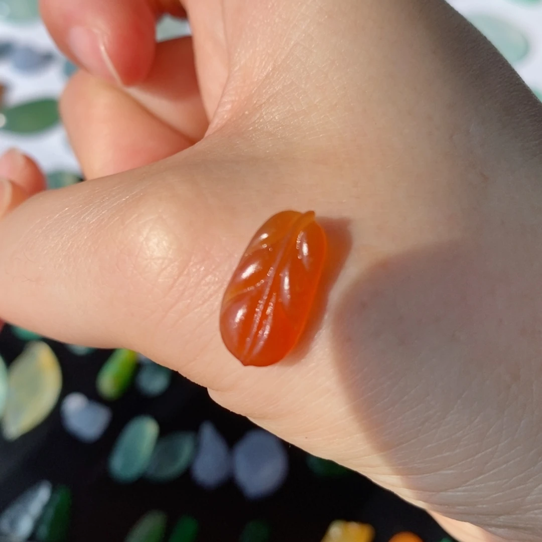 定制翡翠未镶嵌树叶