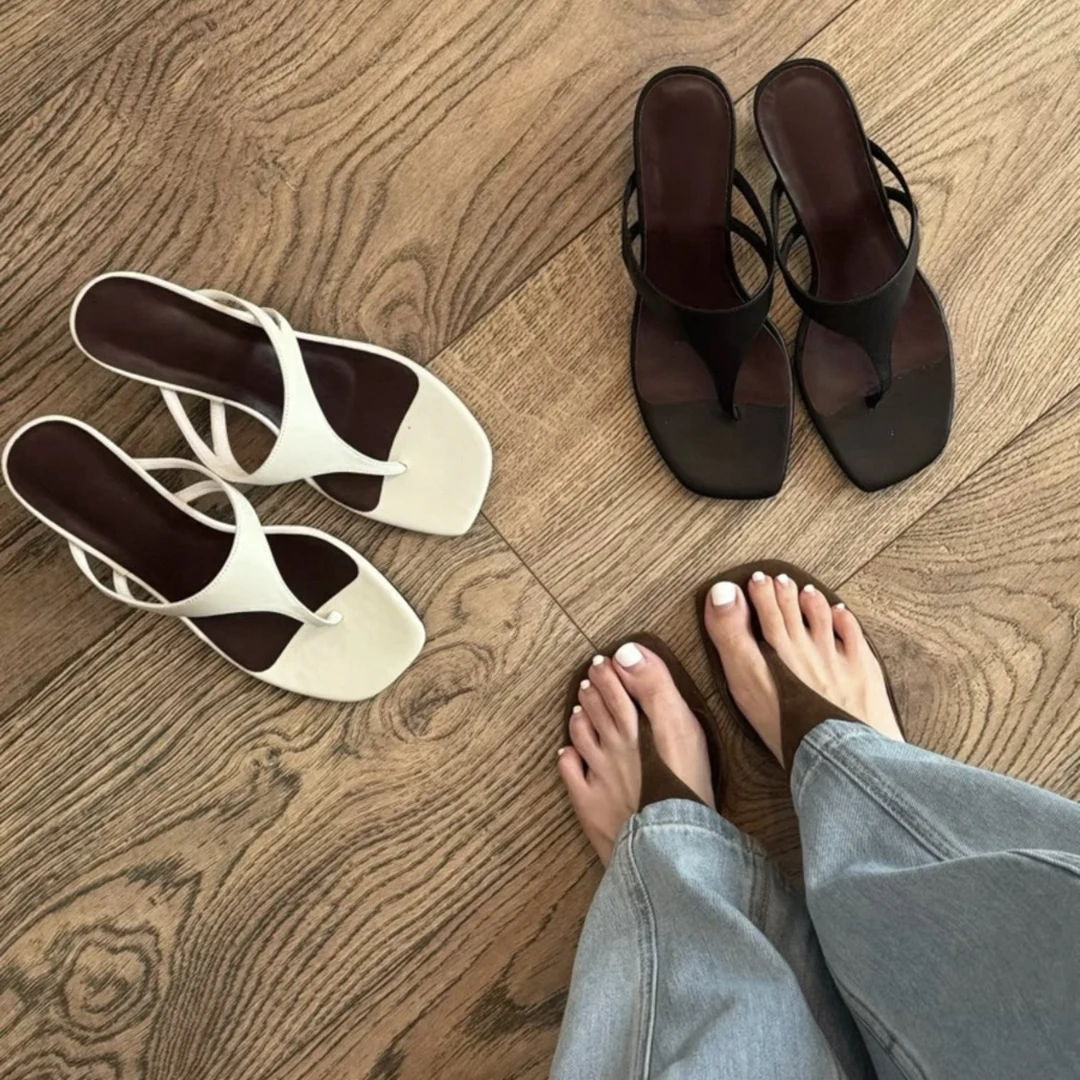 2025夏法式简约气质夹趾细跟凉鞋外穿人字拖百搭一字带凉拖鞋女