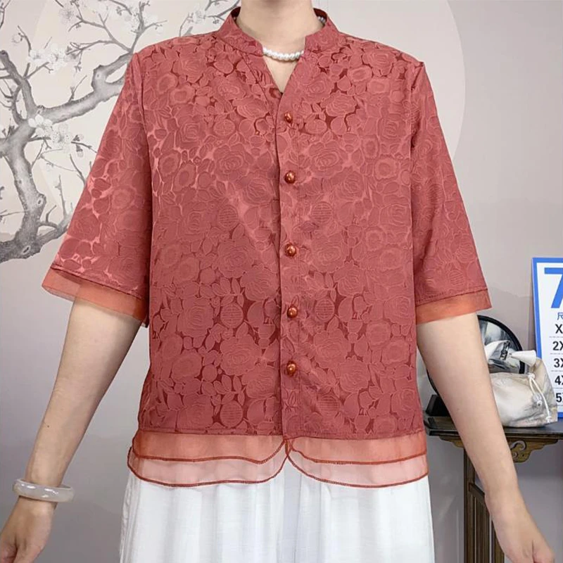 9005新中式五分袖玫瑰浮雕花衬衣夏季洋气V领中年妈妈装显瘦上衣