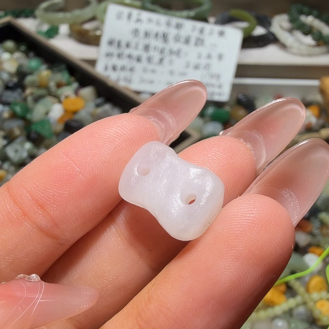 和田玉未镶嵌珠宝奇石