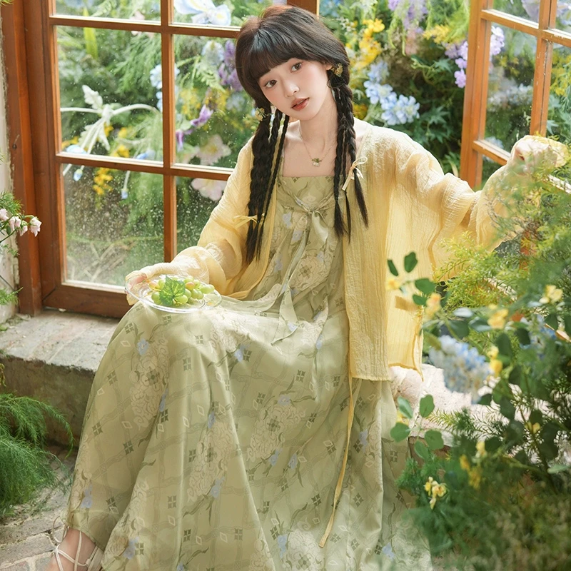 十三余小豆蔻儿[碧玉妆]日常通勤开衫吊带连衣裙国风套装女春