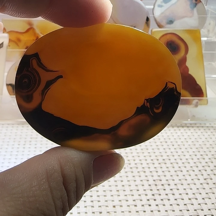 玛瑙/玉髓未镶嵌珠宝奇石