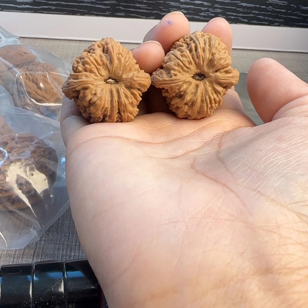 桃核吊坠朵*核桃核桃