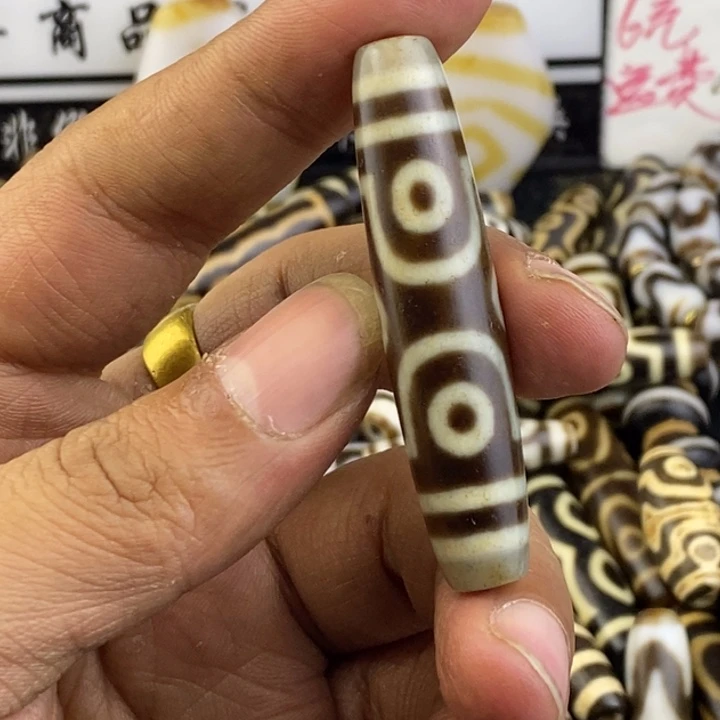 只买单纯的吊坠，没带链子，属的性质。