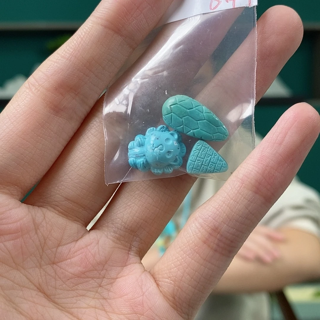 绿松石未镶嵌珠宝奇石