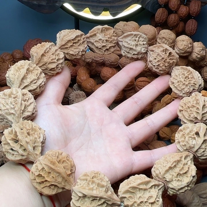 忆***手串文玩核桃野麻核桃