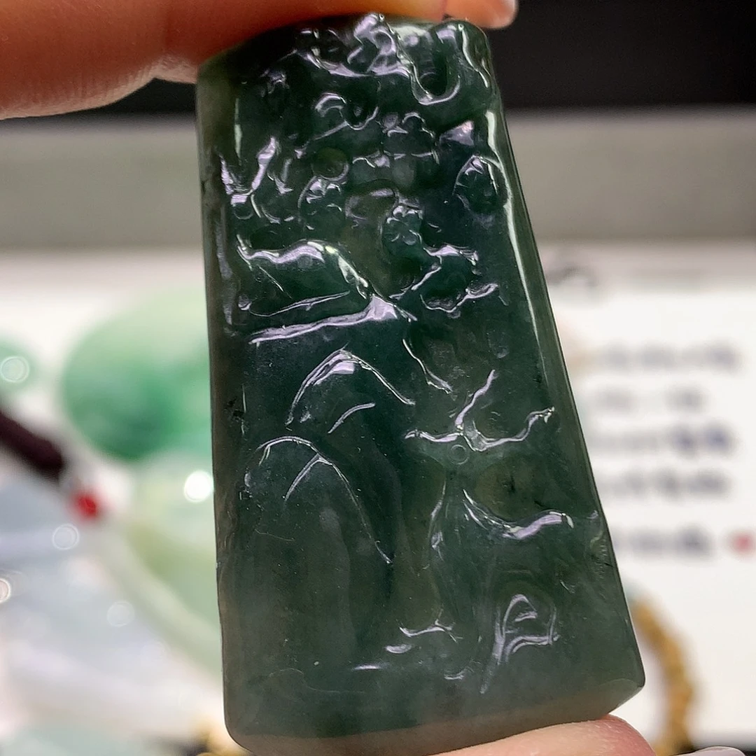 翡翠未镶嵌颈饰翡翠