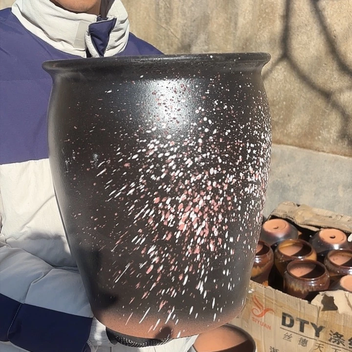 红陶黑泼墨口径25高度30