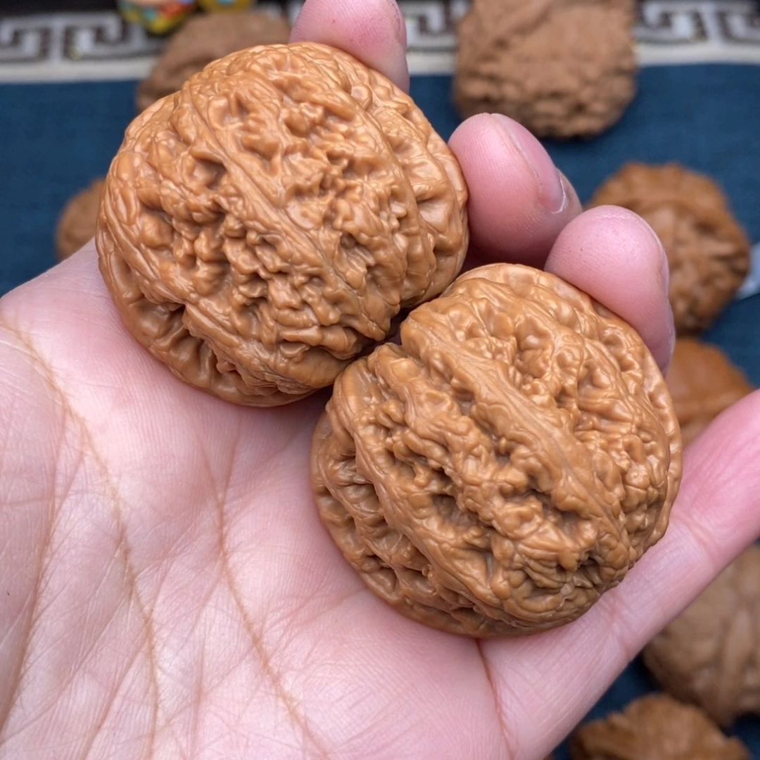 文玩核桃把件40毕业球筋全品