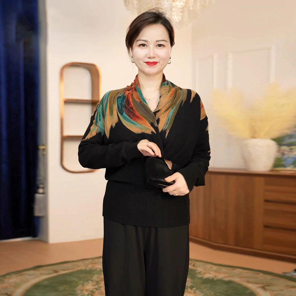 江南2025新款春装洋气中老年妈妈女装秋冬加厚毛衣高档针织上衣