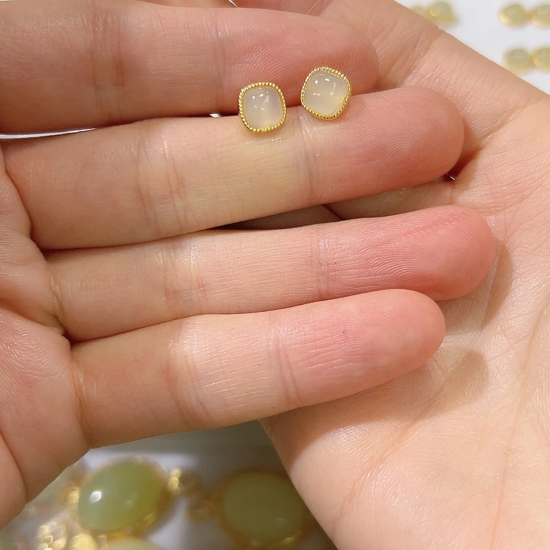 和田玉银S925镶嵌耳饰