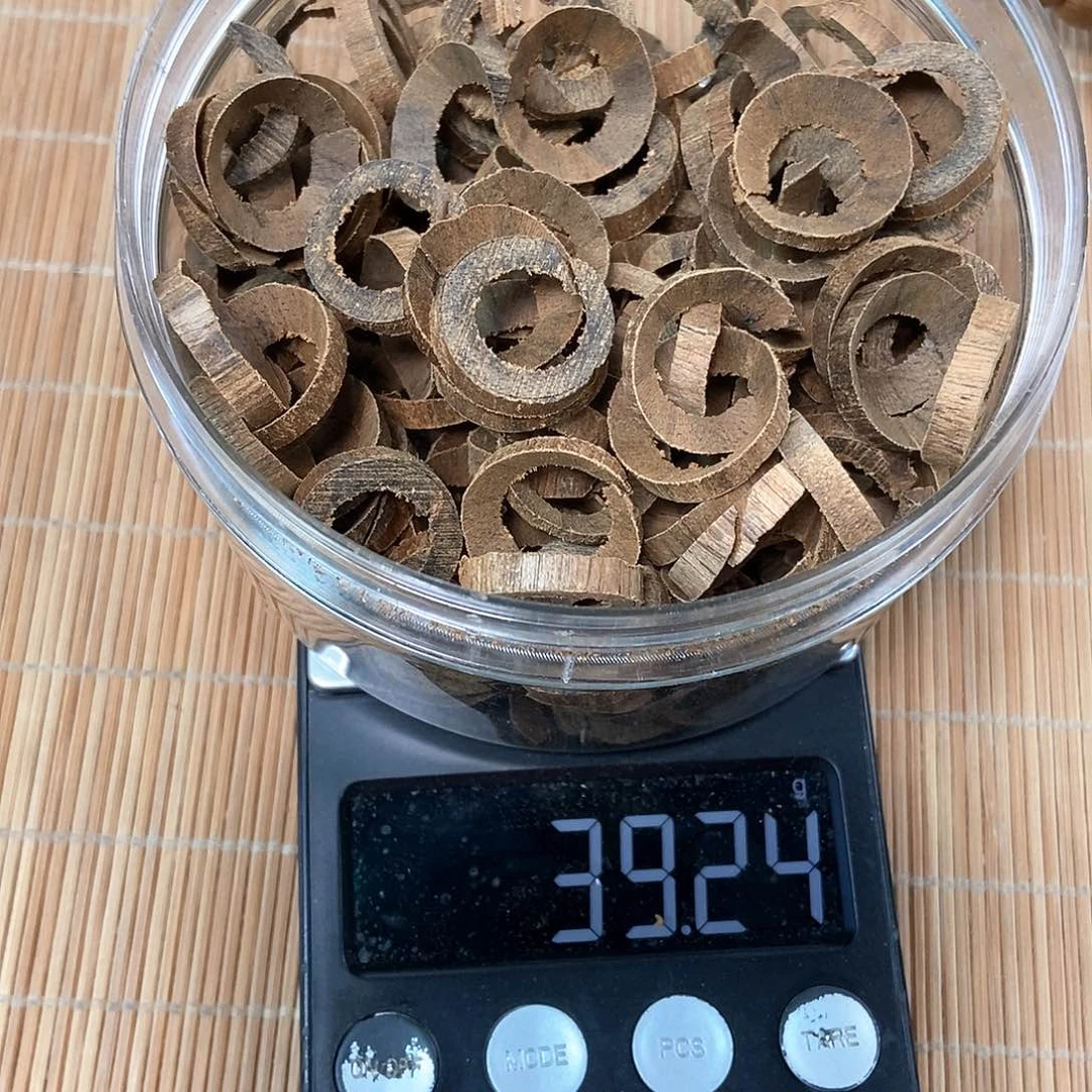 沉香沉香碎屑芽庄黑棋甜甜圈