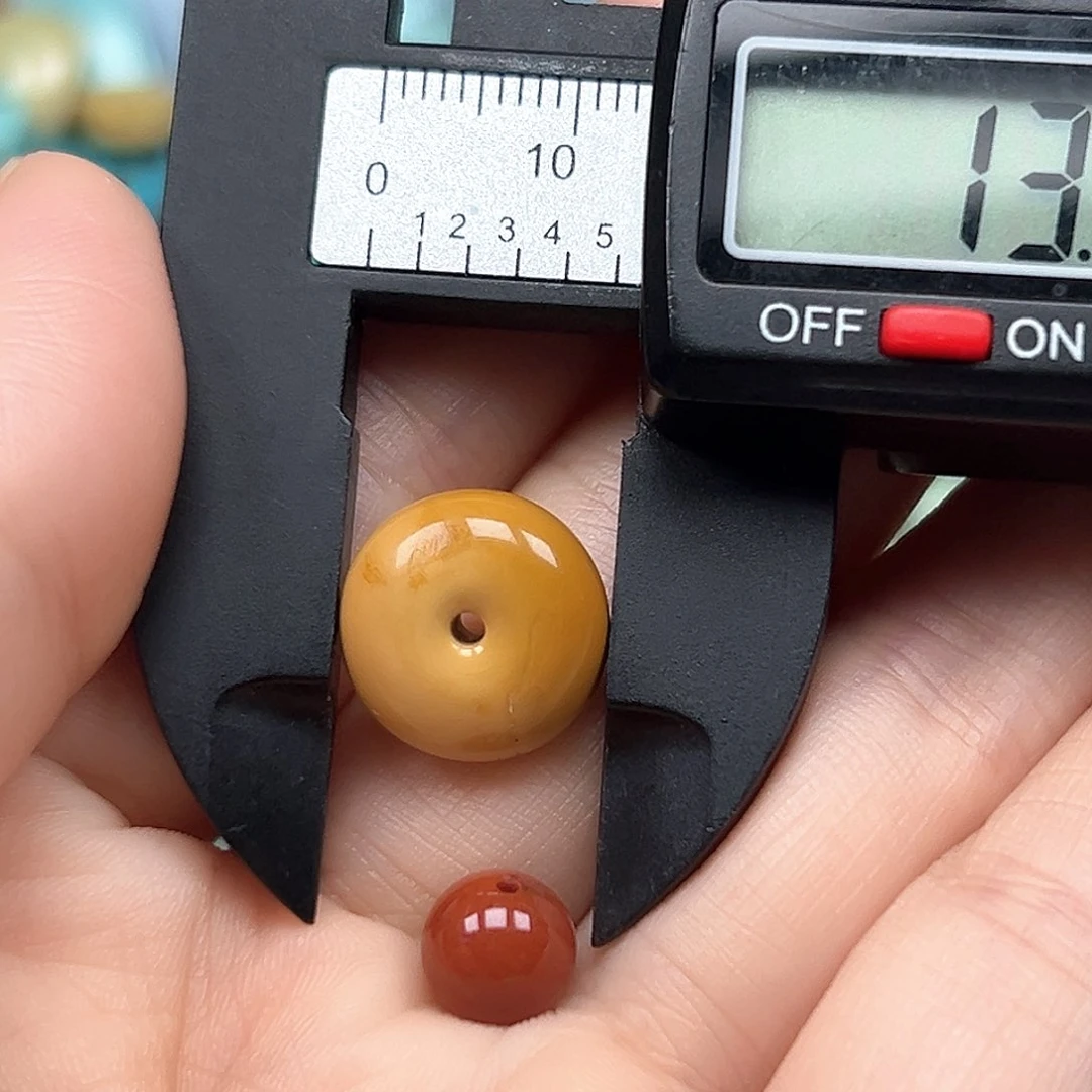 南红玛瑙未镶嵌珠宝奇石