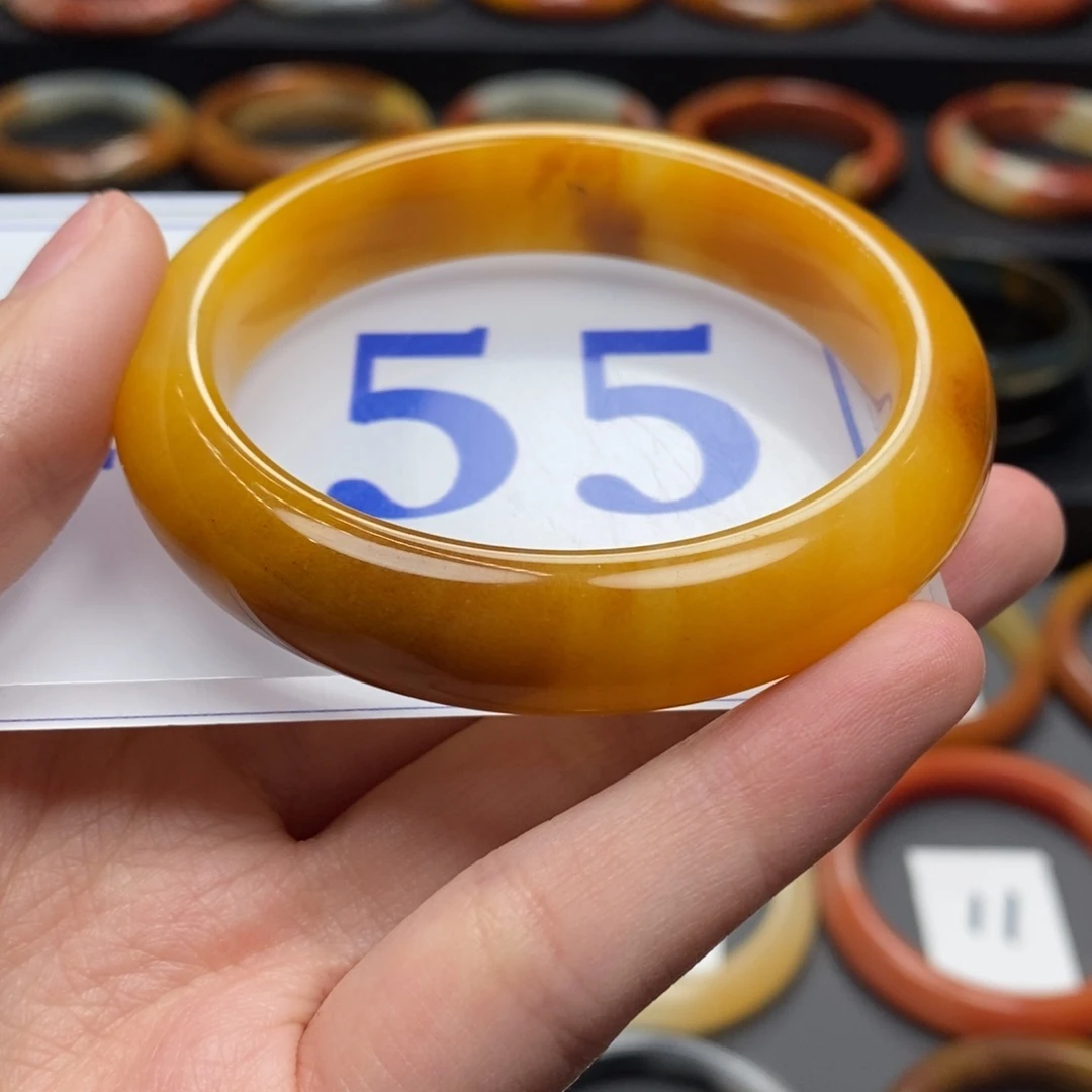 石英质玉（黄龙玉）手镯未镶嵌