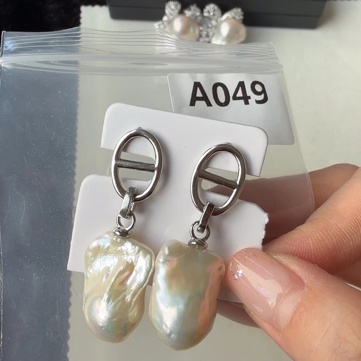 银S925镶嵌淡水珍珠耳饰