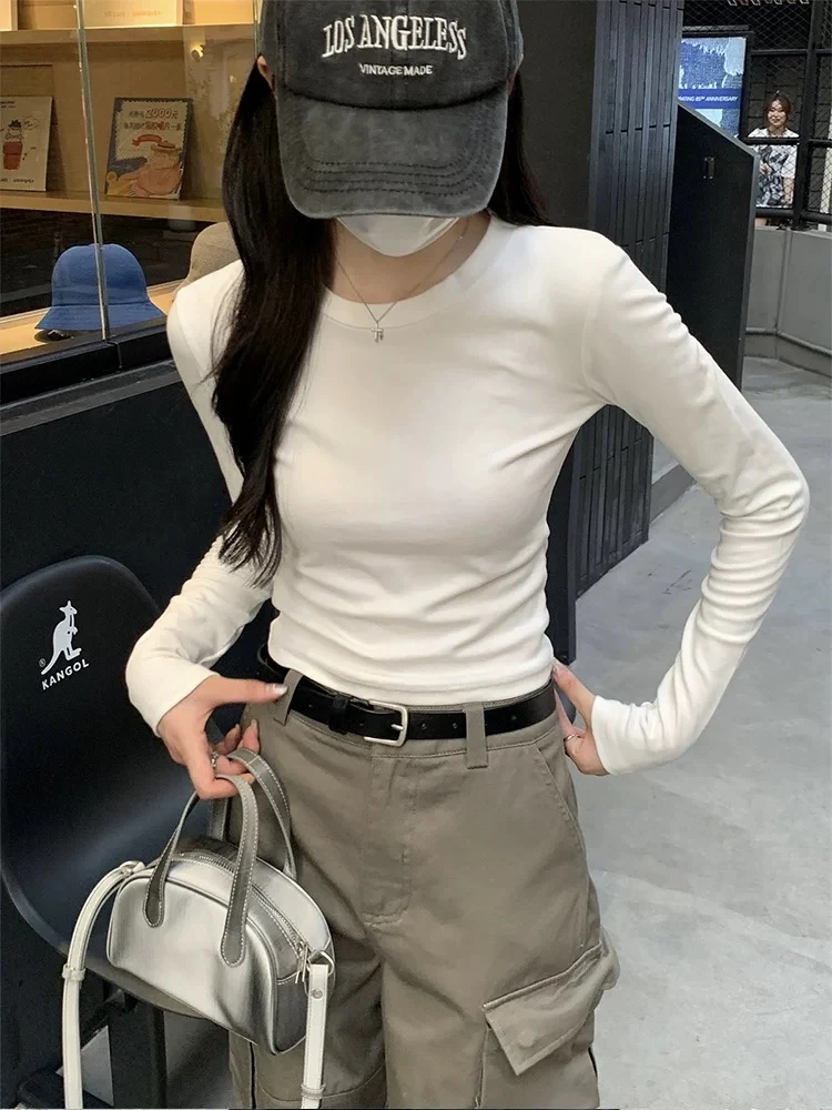 bm甜酷小众设计感圆领长袖T恤女秋冬韩版修身美式别致上衣打底衫