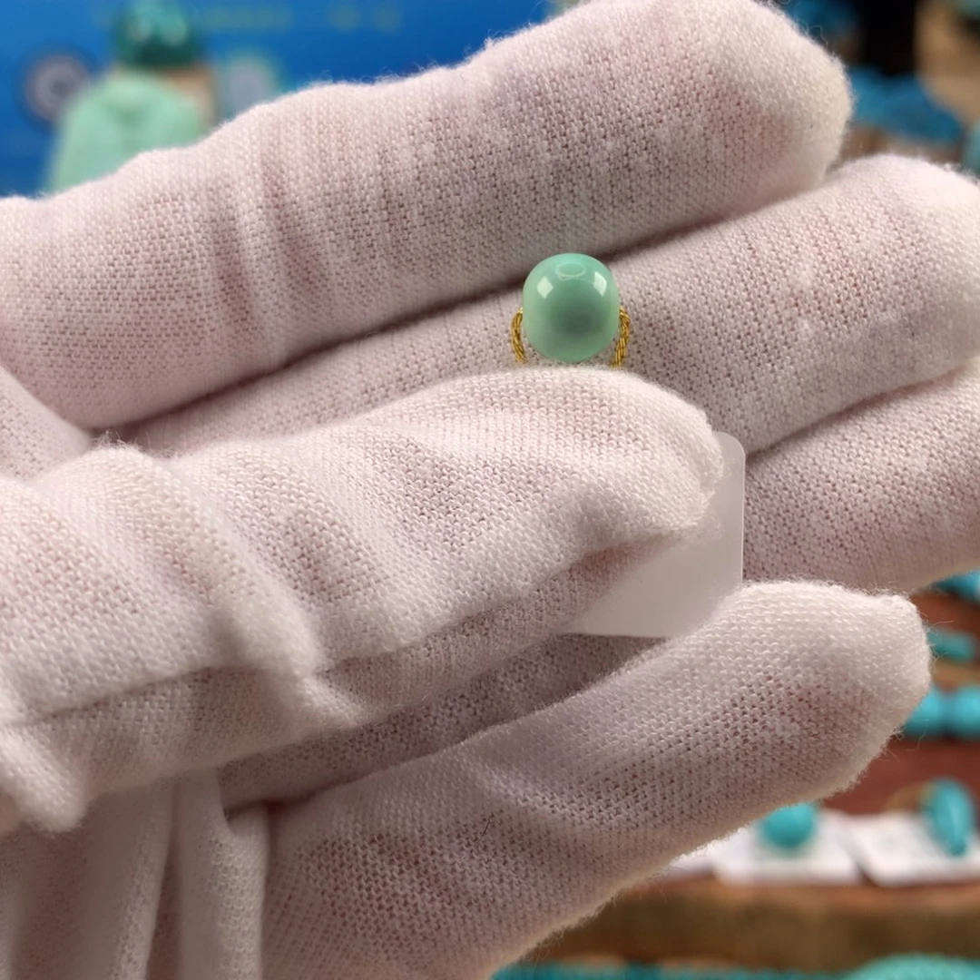 绿松石未镶嵌珠宝奇石高瓷绿老型7.5*6.6mm