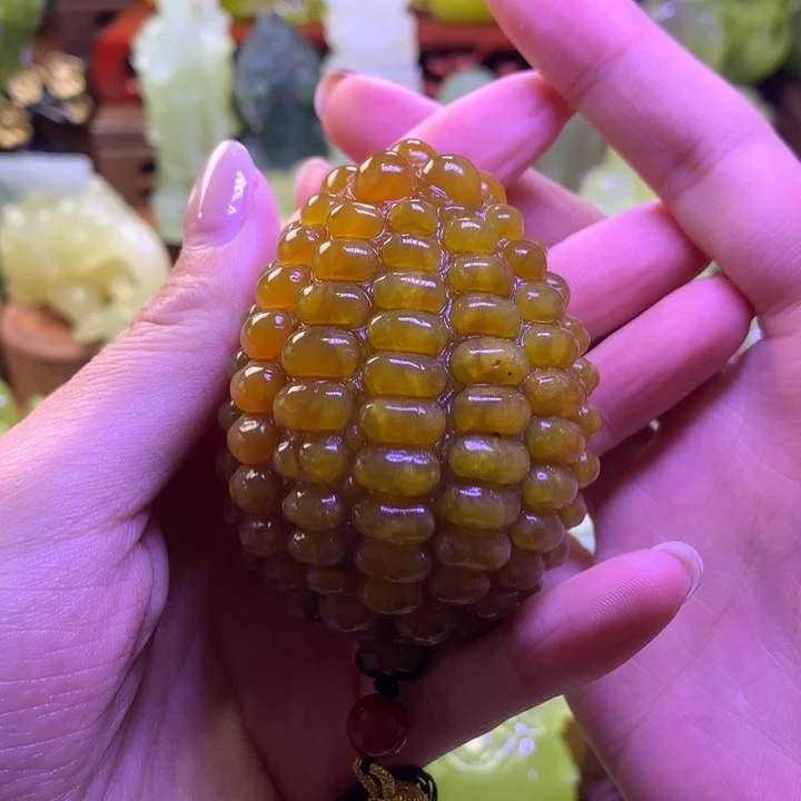 岫玉未镶嵌手把件