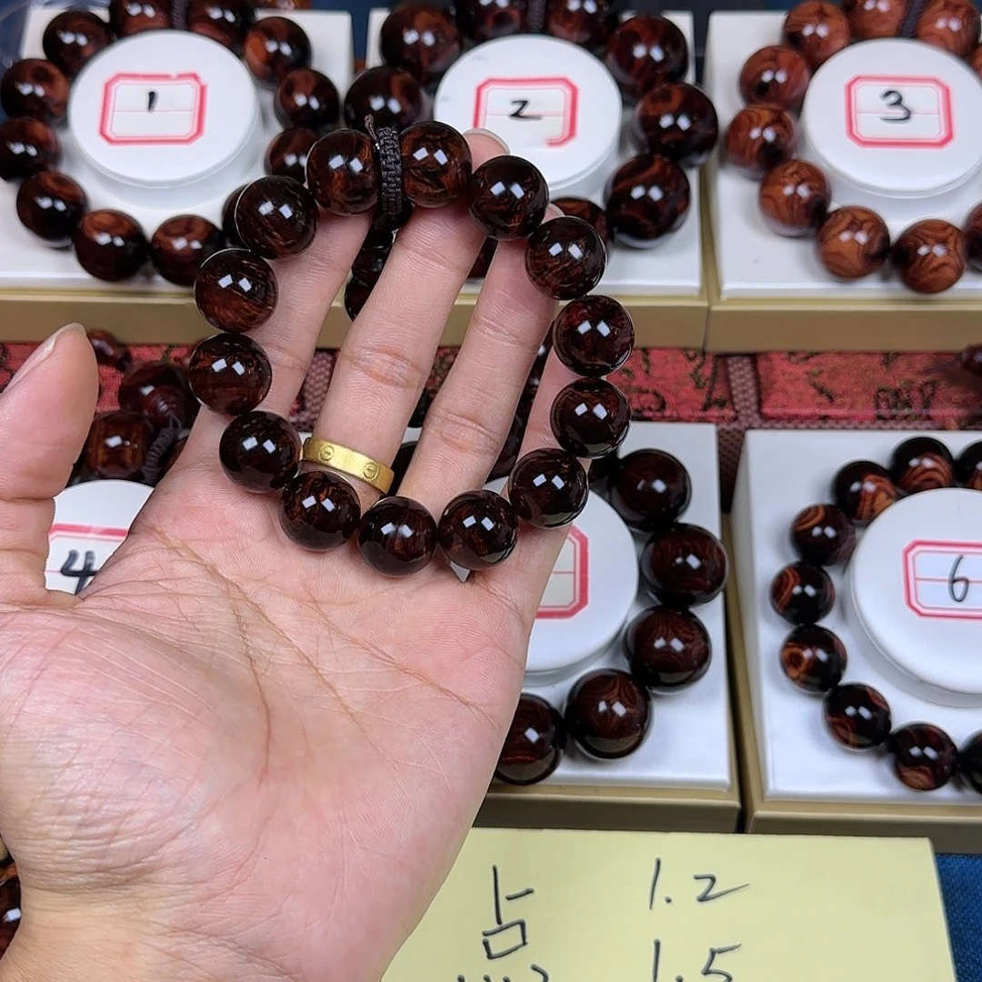 缘***杰花梨木类黄花梨1.6