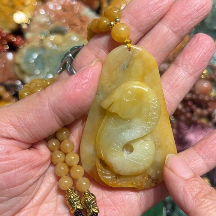 岫玉未镶嵌岫玉吊坠