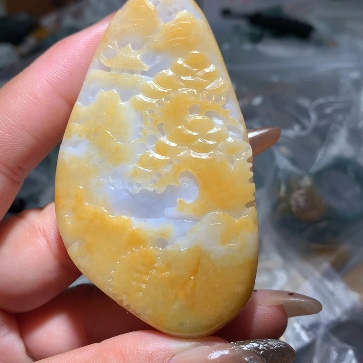 翡翠未镶嵌颈饰保真天然A货翡翠