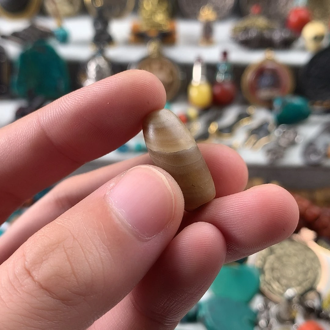 兴***利大叶紫檀（黑酸枝木类）