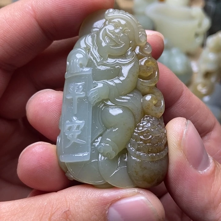 和田玉未镶嵌挂件