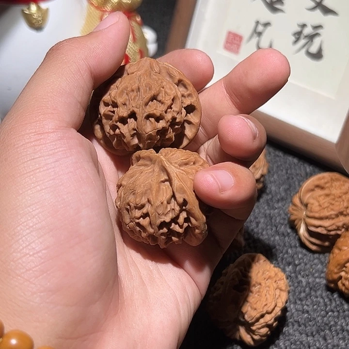 ****.吊坠猴头核桃宫灯