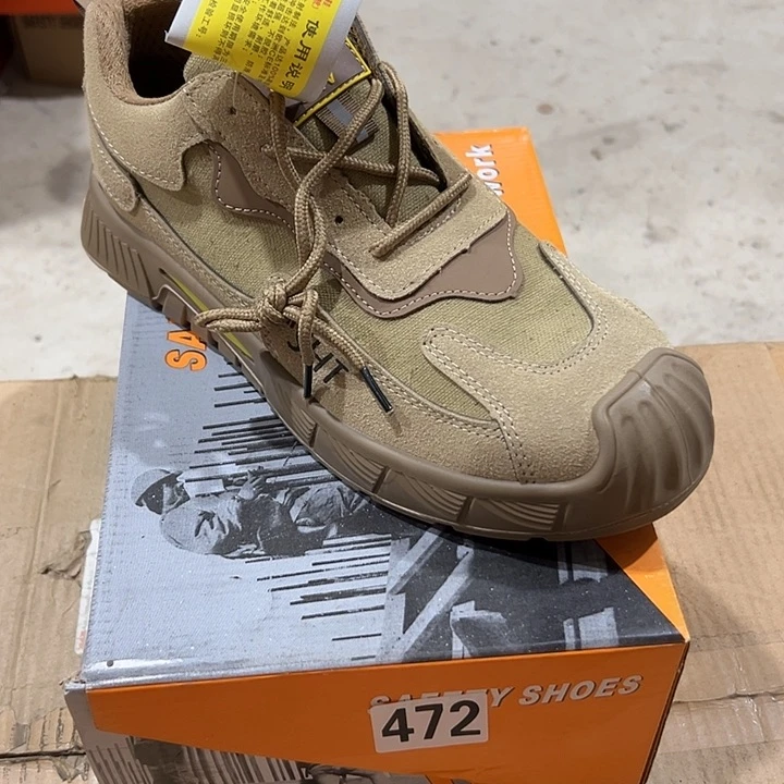 472号。4445都能穿防砸防刺劳保鞋。鞋底磨损介意勿拍