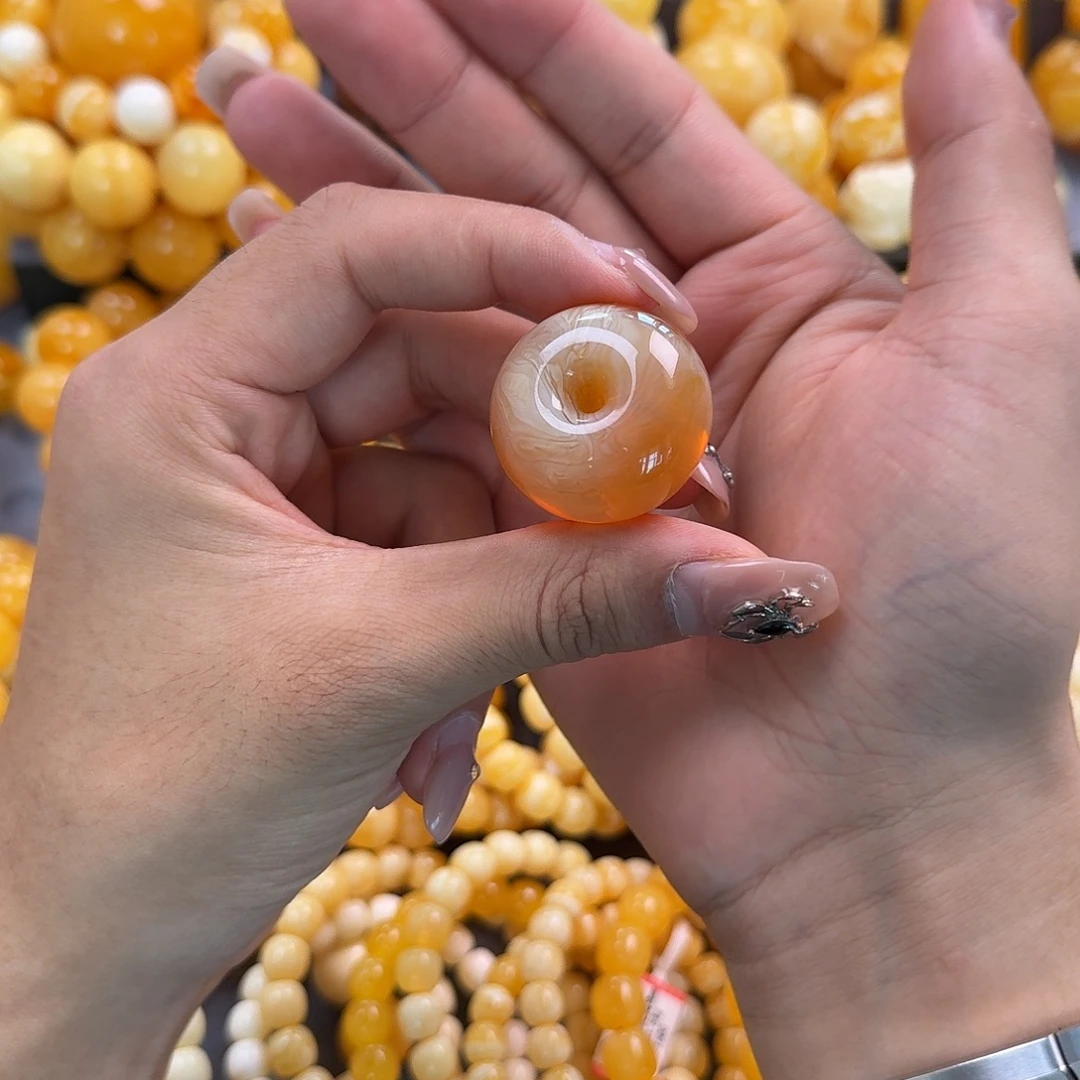 蜜蜡未镶嵌珠宝奇石12.6g