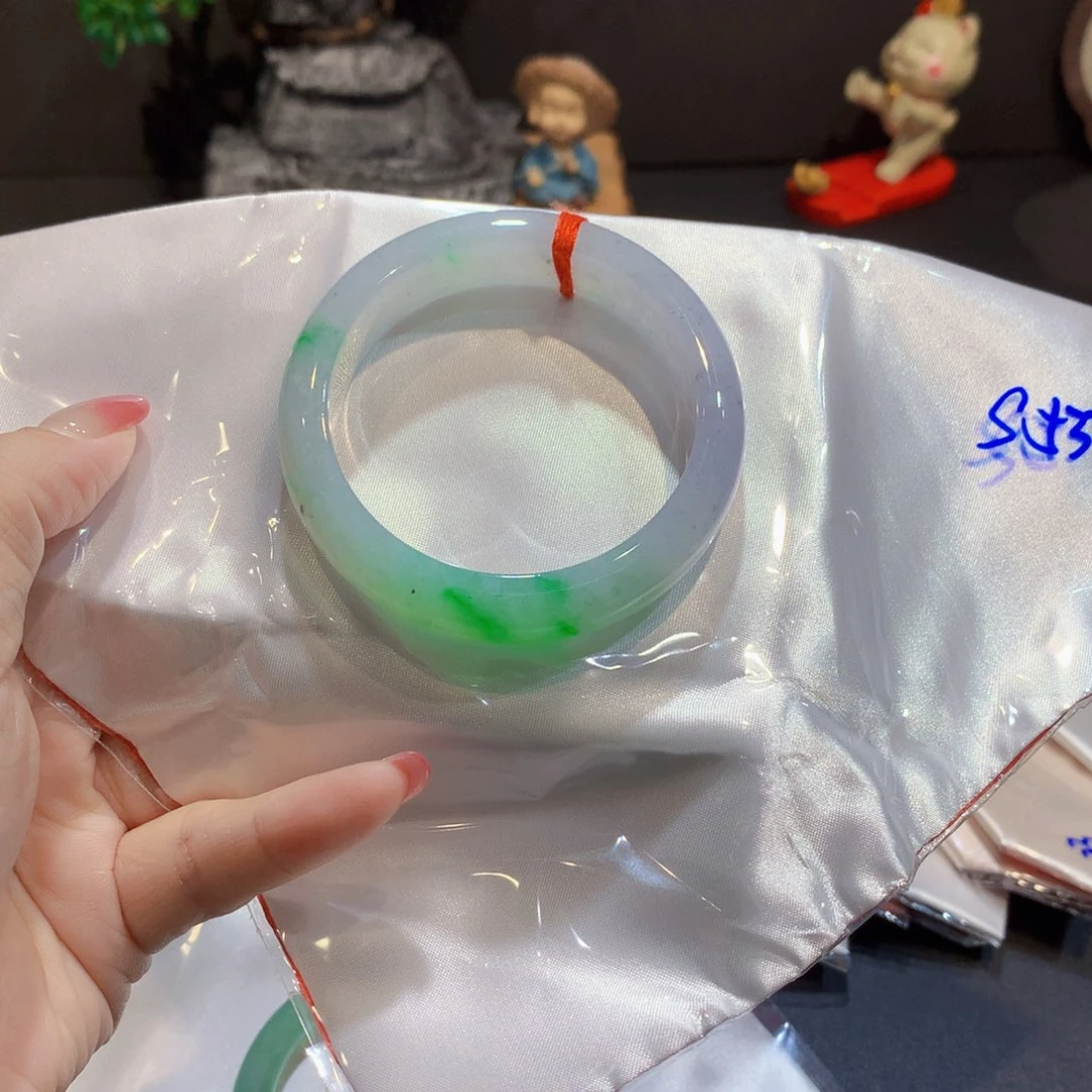 翡翠未镶嵌手镯翡翠手镯