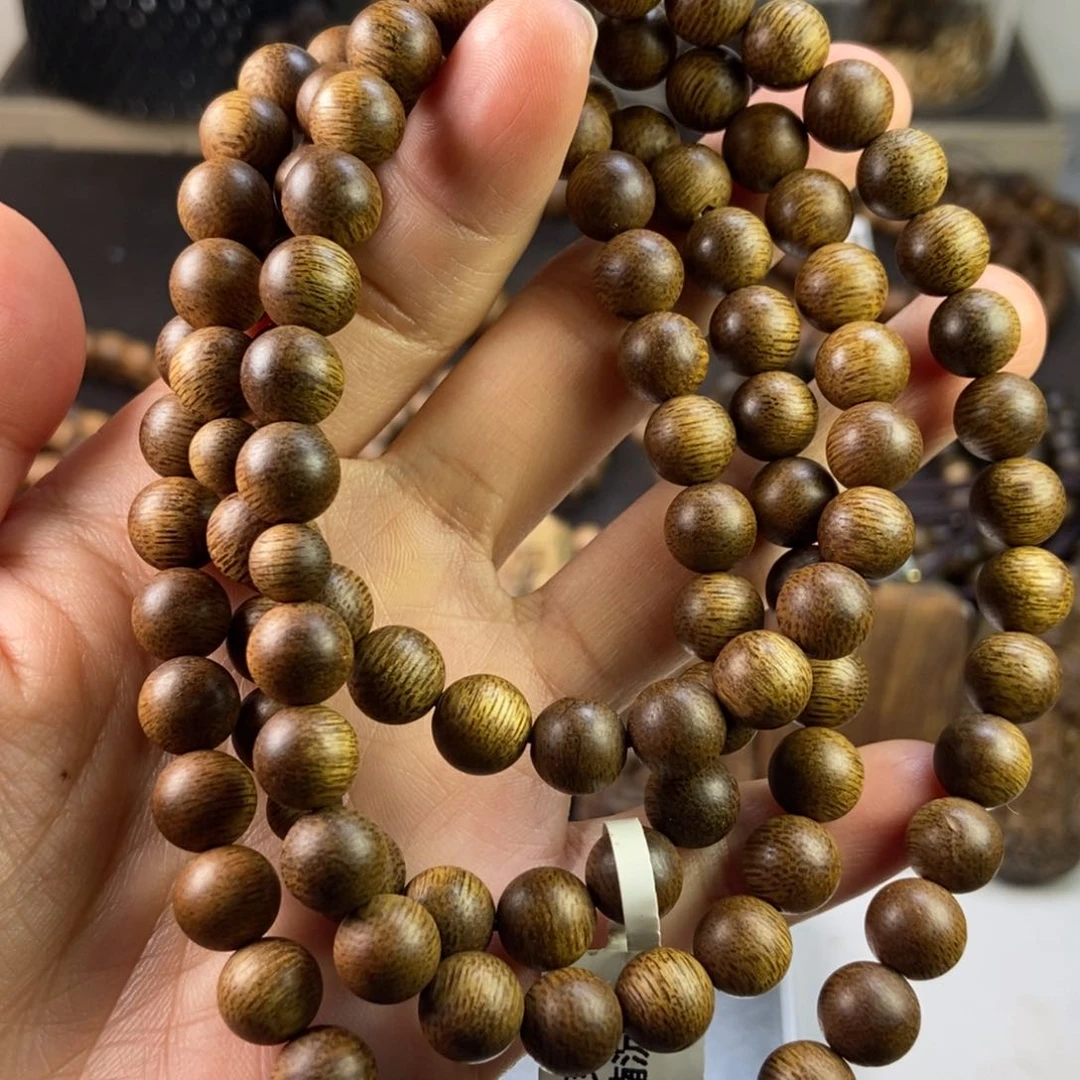 沉香手串听*越南芽庄白