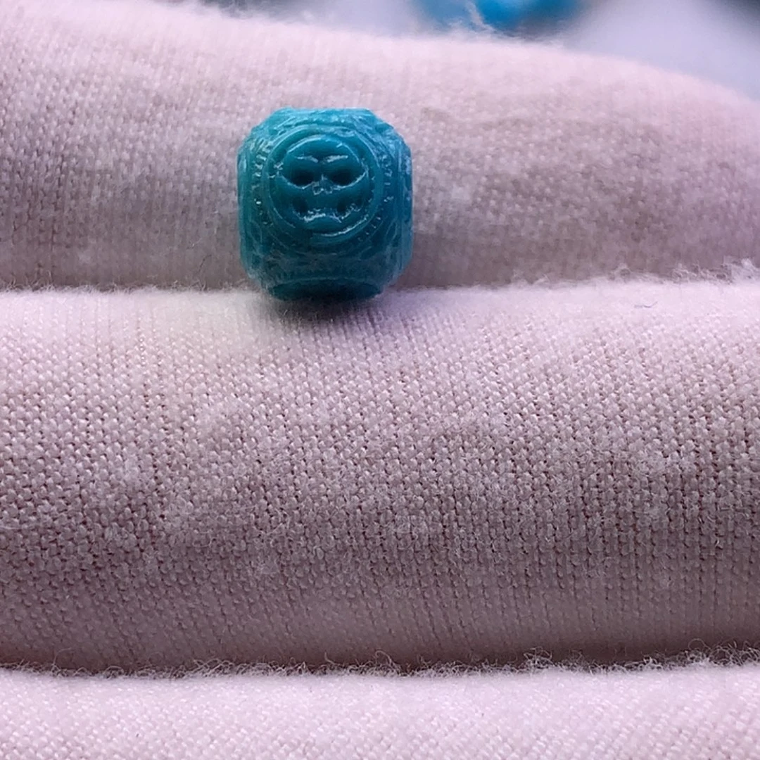 绿松石未镶嵌雕刻8