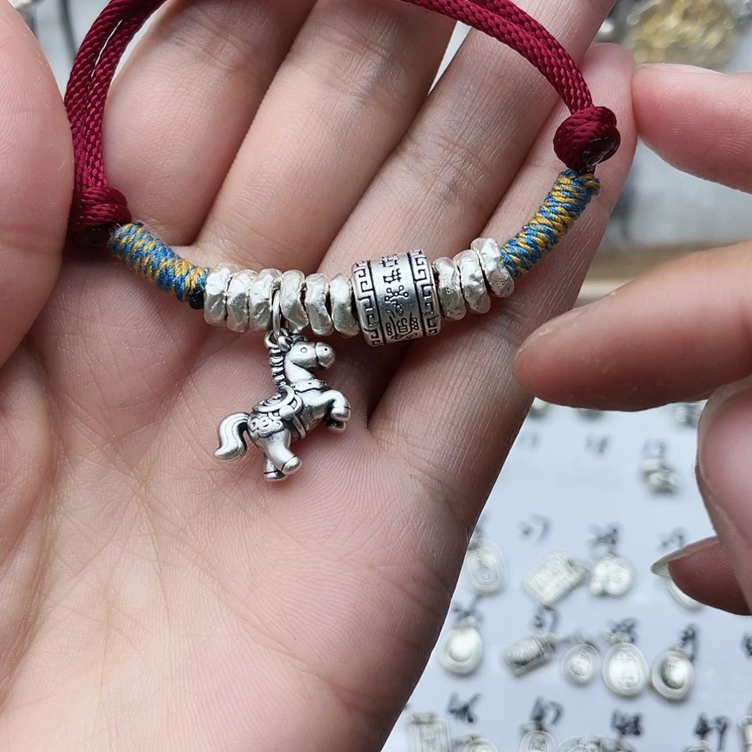 足银足银999盘缠马