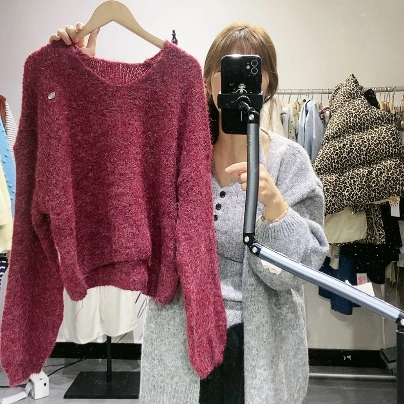 【闪购商品】玫红毛衣