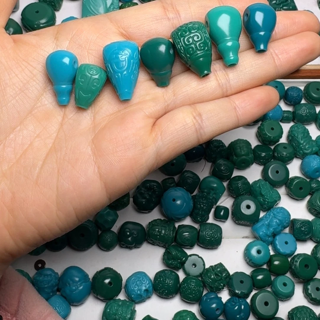 琉璃颈饰大*科技松配饰