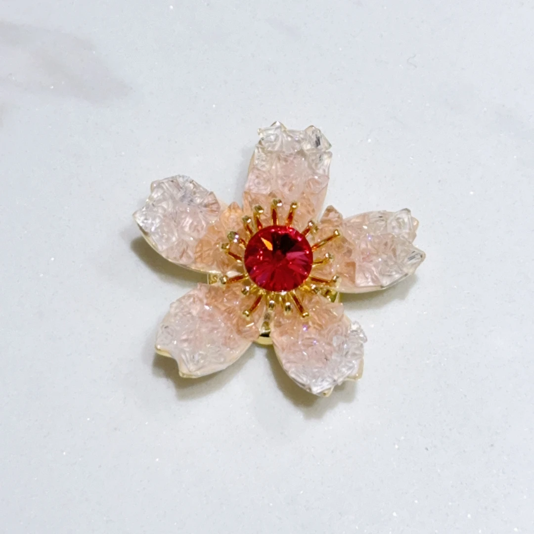 kasiya/卡思雅 铜合金仿水晶胸针 春季时尚桃花磁吸胸针百搭款