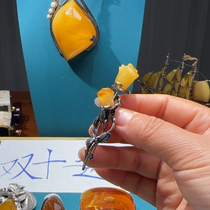 琥珀未镶嵌颈饰波兰设计款琥珀蜜蜡