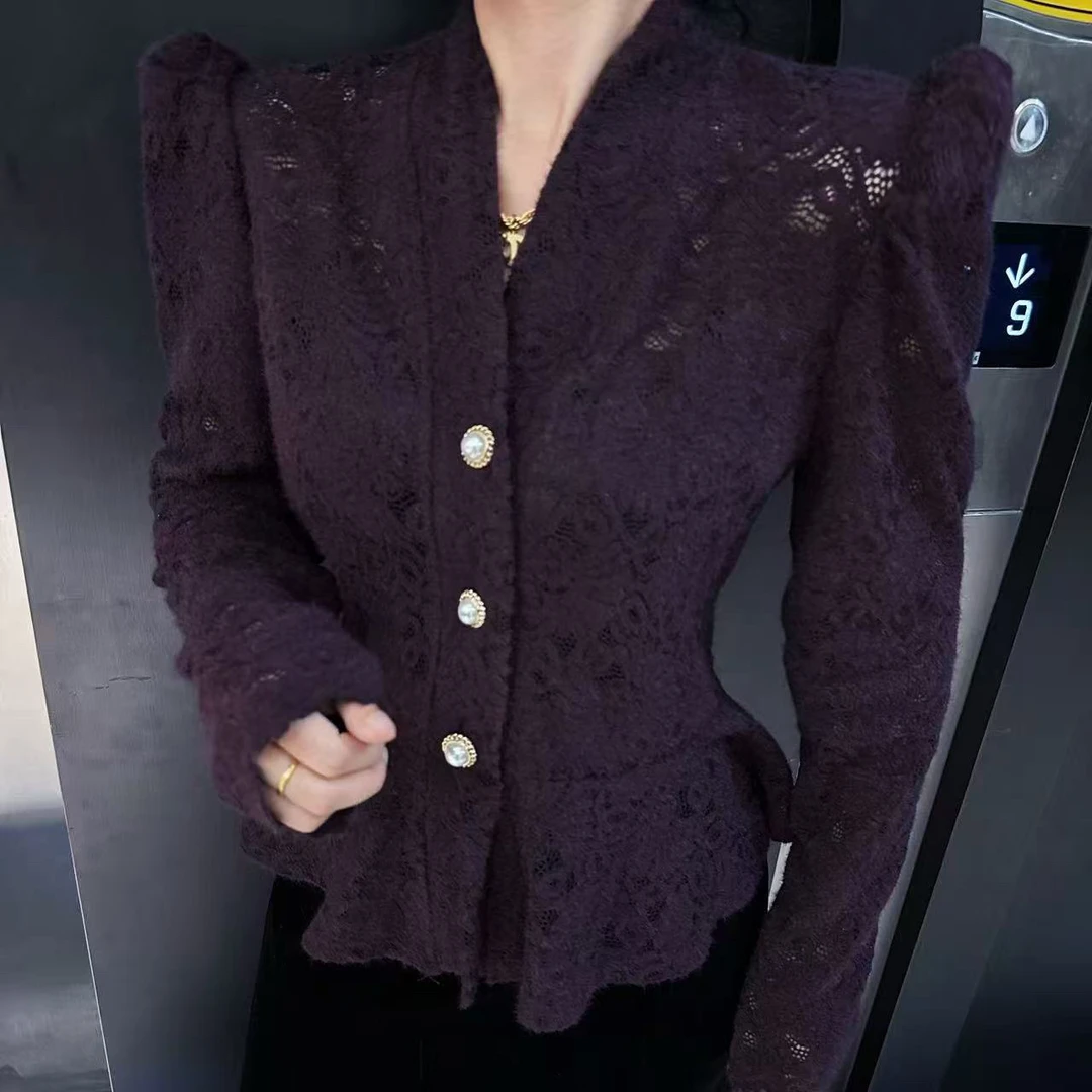 名媛风镂空勾花v领蕾丝衫女秋季款设计感泡泡袖开衫法式绝美上衣
