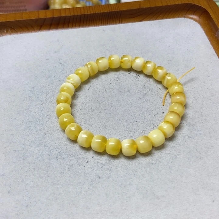 蜜蜡未镶嵌裸石手串