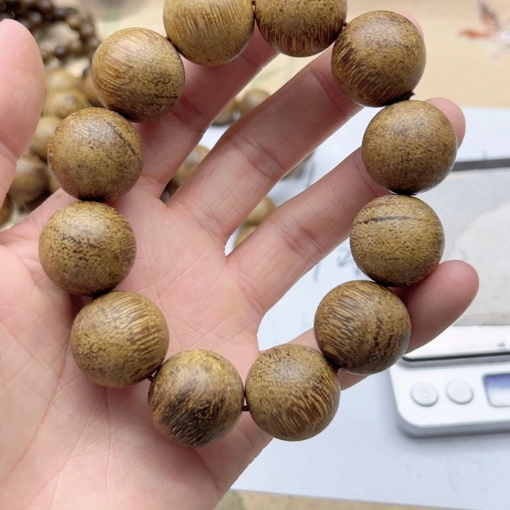 沉香碎屑沉香z4好货白旗