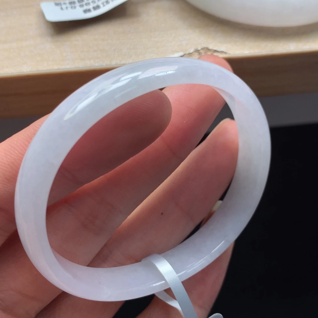 未镶嵌手镯翡翠手镯