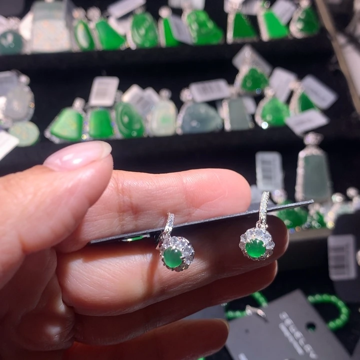 【闪购商品】银S925镶嵌翡翠耳饰
