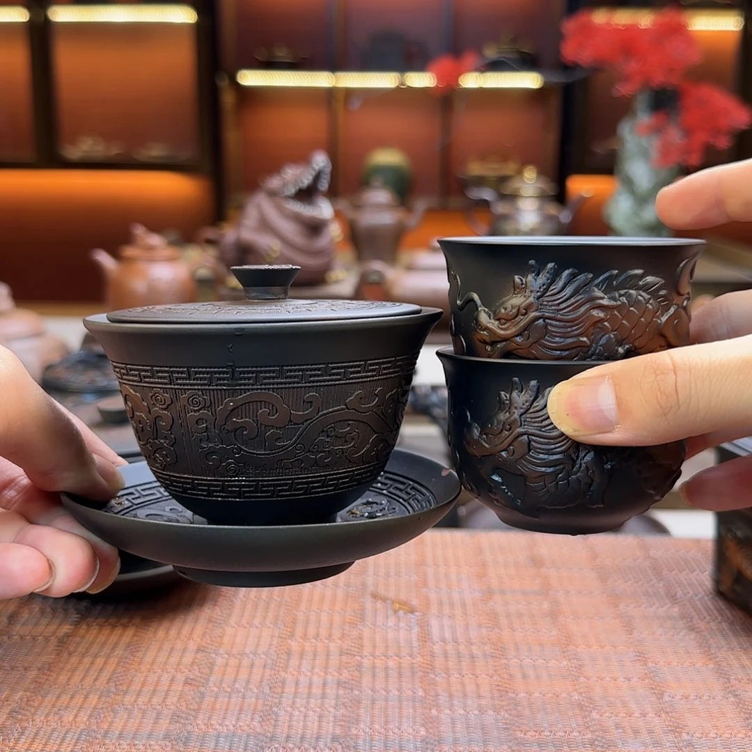 套装嗯哦哦哦哦哦