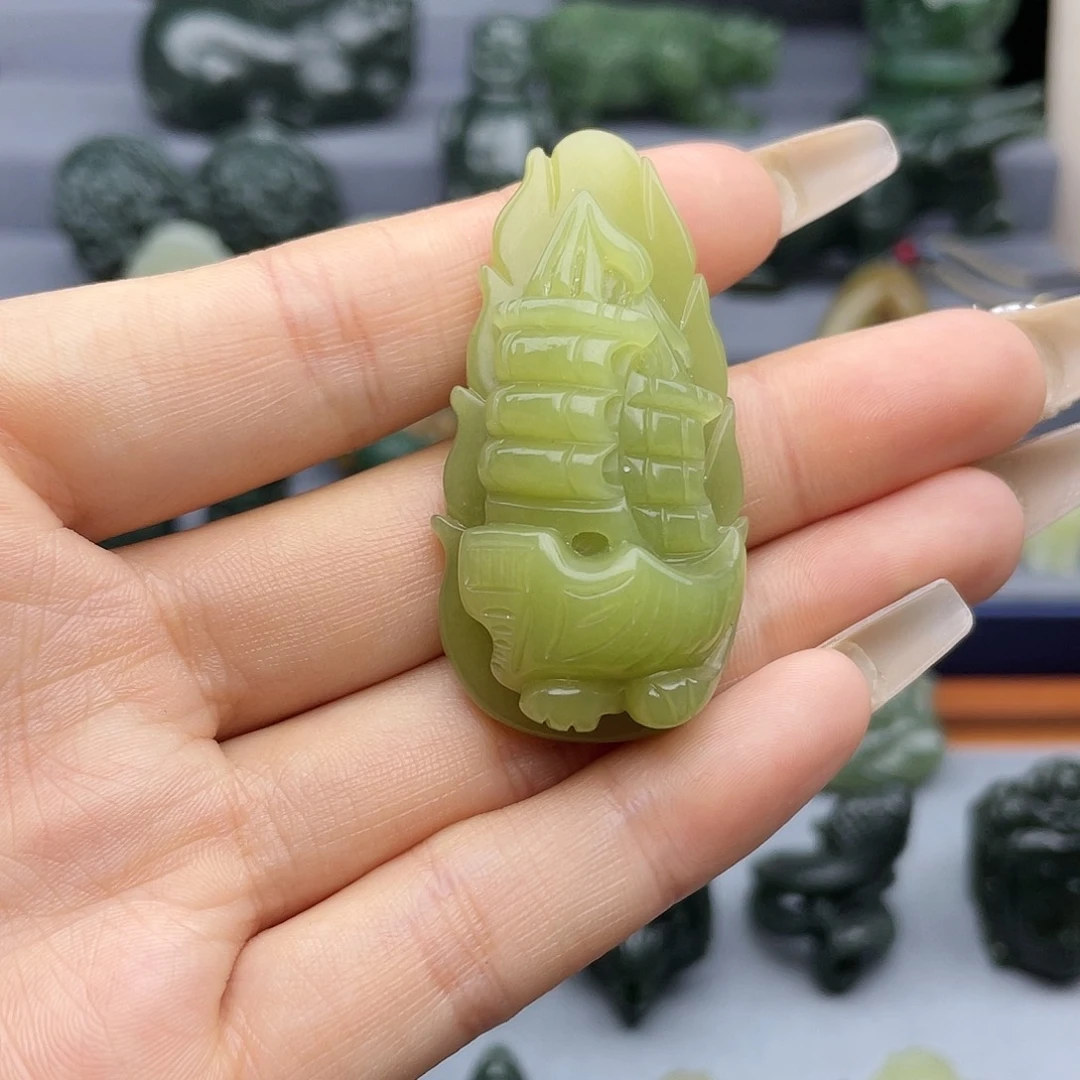 和田玉未镶嵌挂件